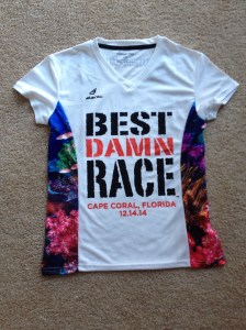 I love the pattern featured on the sides of the shirt. 